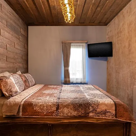 алекс Вилла *