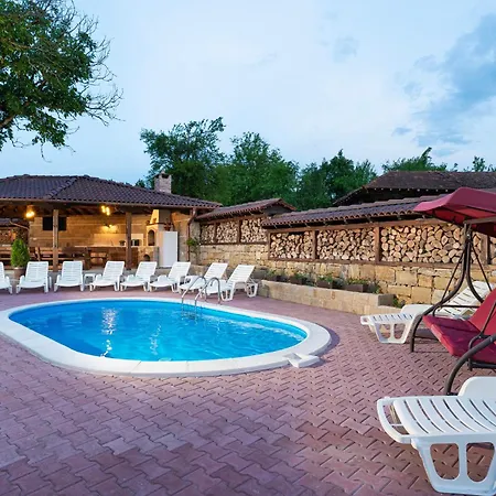 Вилла алекс *